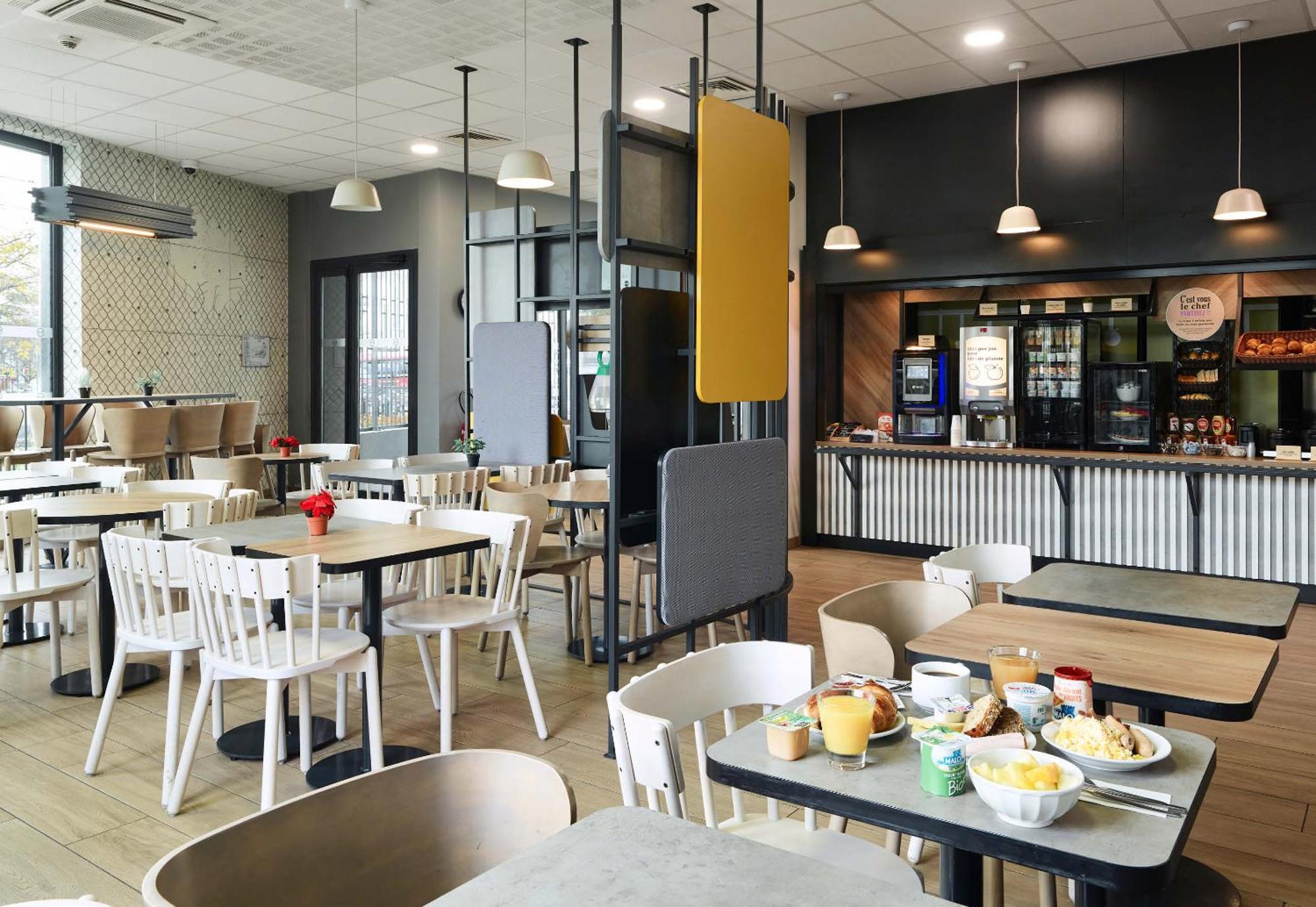 B&B Hotel Paris Gennevilliers Asnieres Buitenkant foto