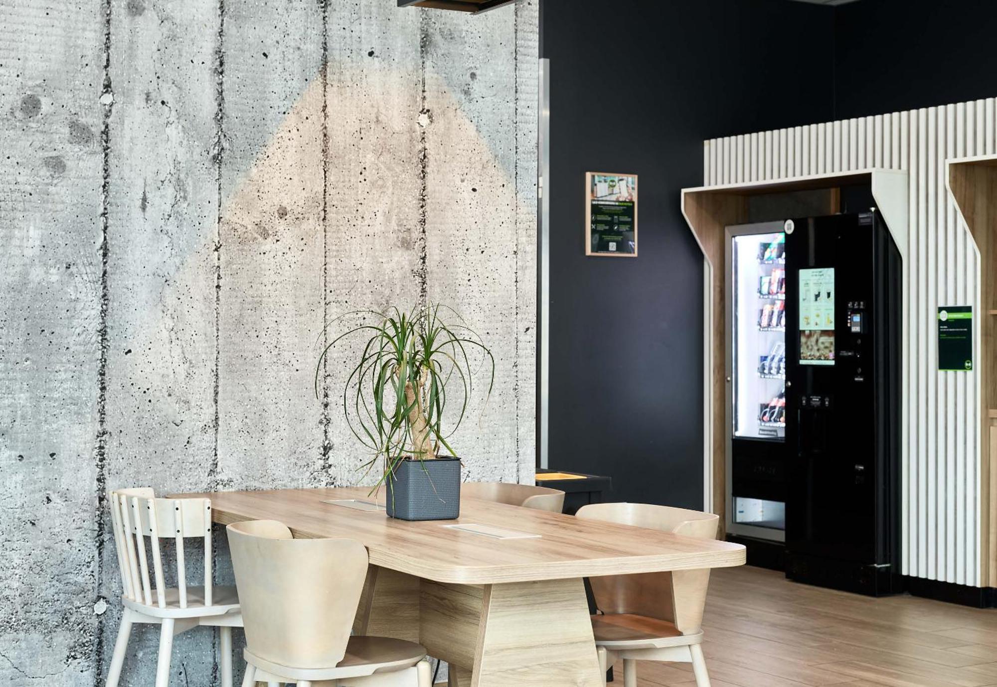 B&B Hotel Paris Gennevilliers Asnieres Buitenkant foto