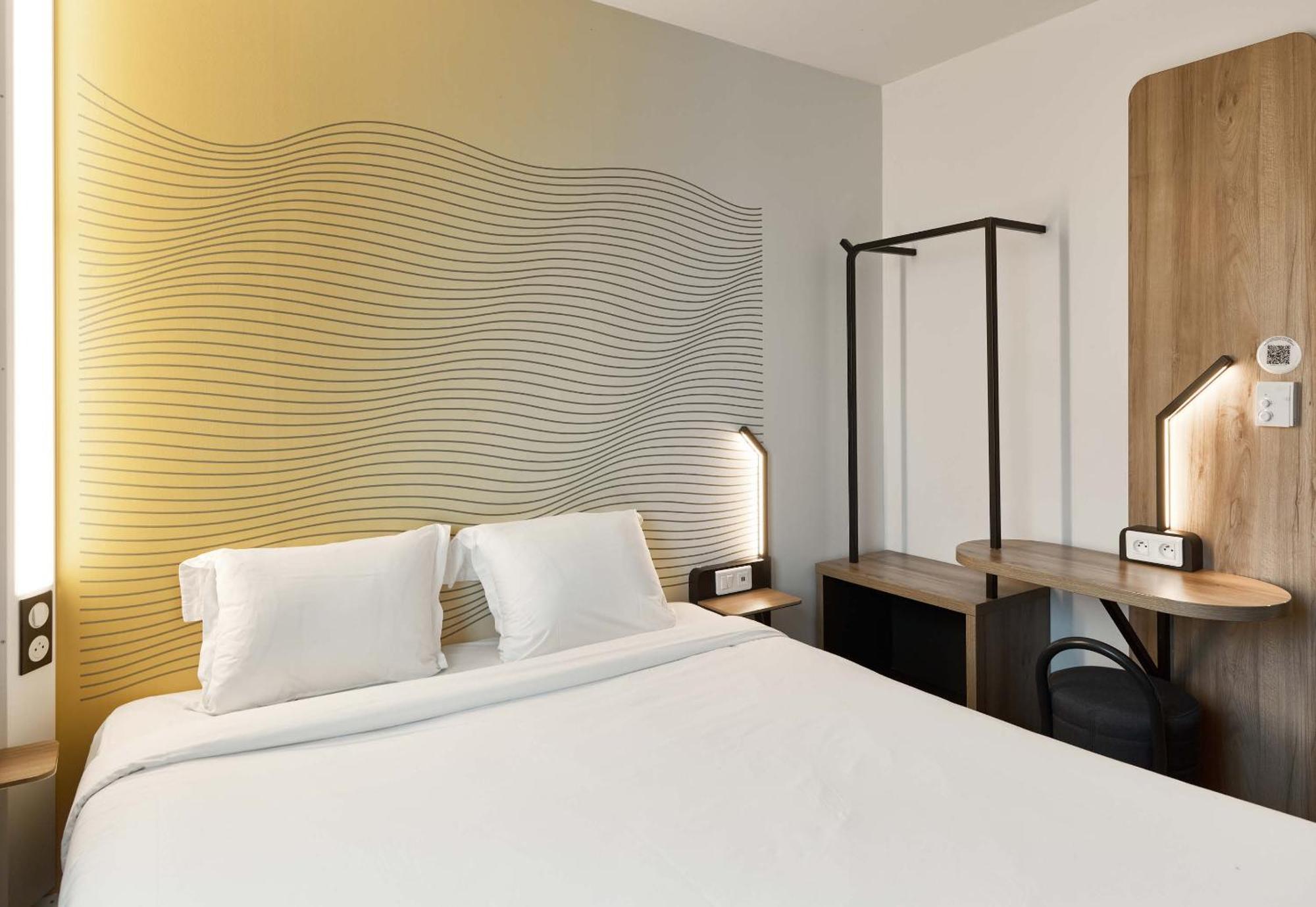 B&B Hotel Paris Gennevilliers Asnieres Buitenkant foto